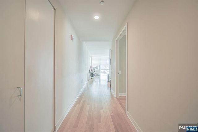 918 Hudson Park, Edgewater, NJ 07020