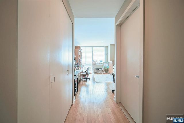 918 Hudson Park, Edgewater, NJ 07020