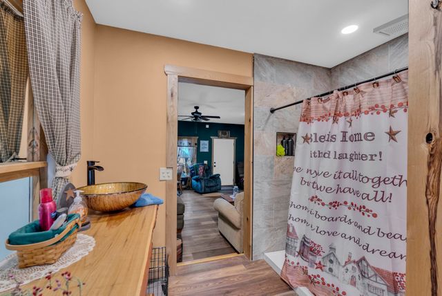 139 Bilbrey Rd, Livingston, TN 38570