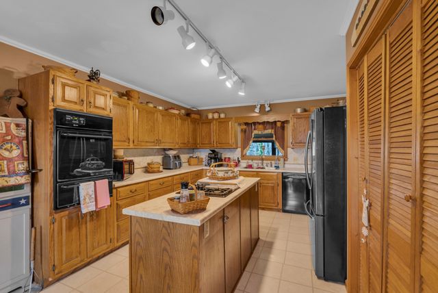 139 Bilbrey Rd, Livingston, TN 38570