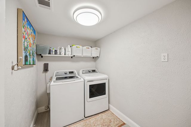 9227 Whitehurst Drive, Dallas, TX 75243