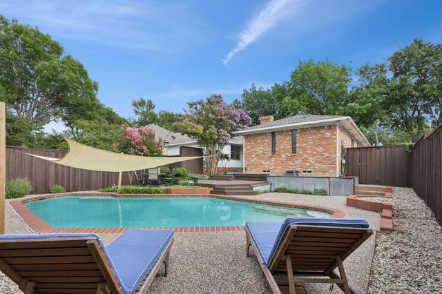 9227 Whitehurst Drive, Dallas, TX 75243