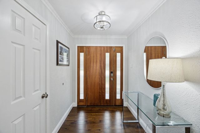 9227 Whitehurst Drive, Dallas, TX 75243