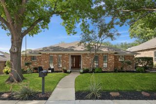 9227 Whitehurst Drive, Dallas, TX 75243