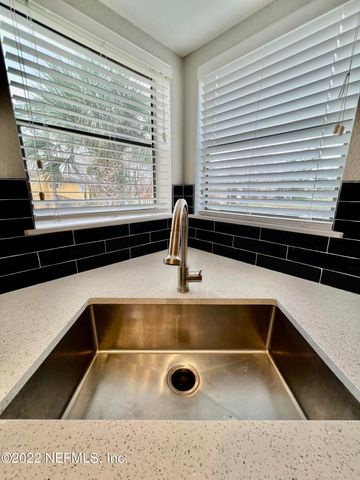 887 CORAL REEF Way, Ponte Vedra Beach, FL 32082