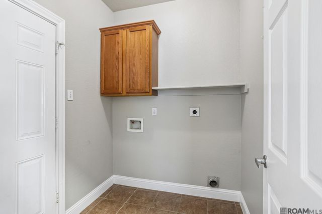 6067 Tuscany Ln, Sorrento, LA 70778