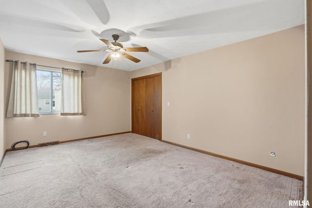 2200 36th St Apt 3C, Rock Island, IL 61201