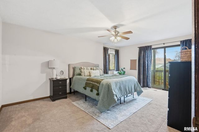 2200 36th St Apt 3C, Rock Island, IL 61201