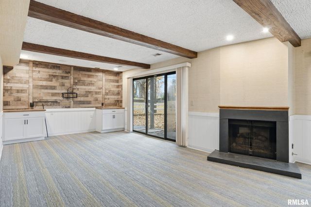 2200 36th St Apt 3C, Rock Island, IL 61201