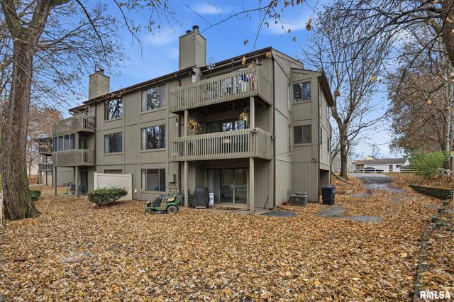 2200 36th St Apt 3C, Rock Island, IL 61201