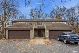 2200 36th St Apt 3C, Rock Island, IL 61201