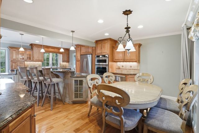 3 Old Creek Road, Palos Park, IL 60464