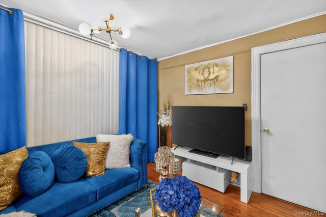 13715 231st Street, Laurelton, NY 11413