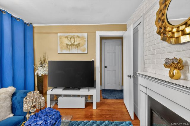 13715 231st Street, Laurelton, NY 11413