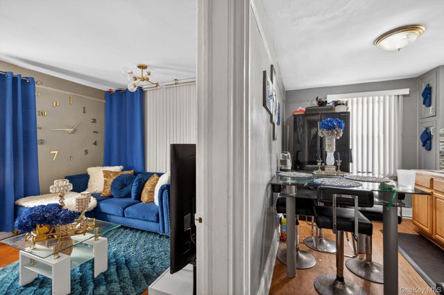 13715 231st Street, Laurelton, NY 11413