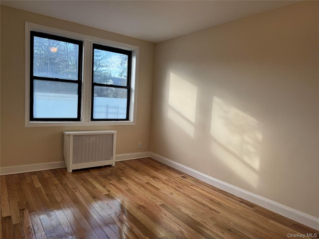 110 Stonelea Place 1B, New Rochelle, NY 10801