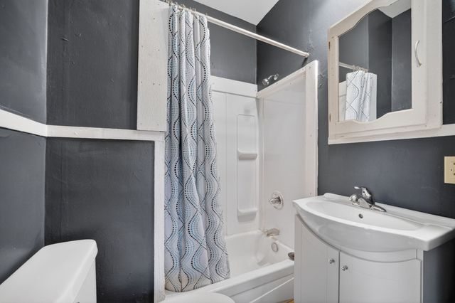 2915 Cottage Grove Avenue, Des Moines, IA 50311