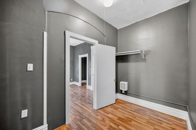 2915 Cottage Grove Avenue, Des Moines, IA 50311