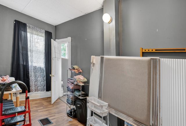 2915 Cottage Grove Avenue, Des Moines, IA 50311
