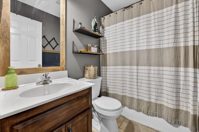 1959 Amber Meadows Rd, Cookeville, TN 38506