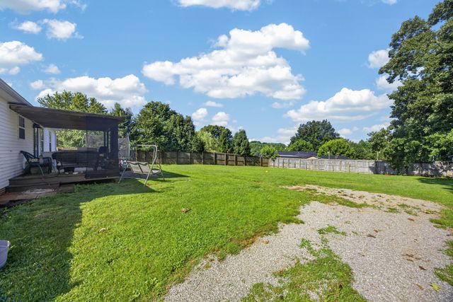 1959 Amber Meadows Rd, Cookeville, TN 38506