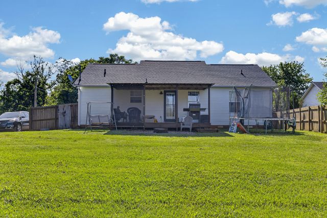 1959 Amber Meadows Rd, Cookeville, TN 38506