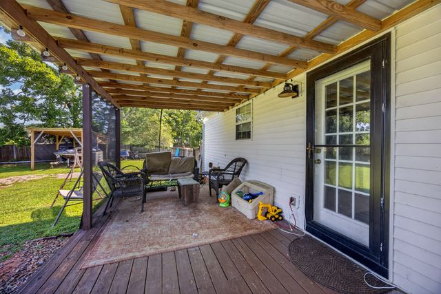 1959 Amber Meadows Rd, Cookeville, TN 38506