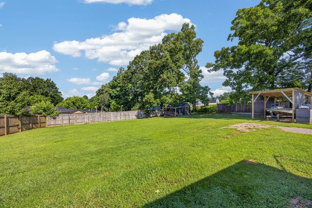 1959 Amber Meadows Rd, Cookeville, TN 38506
