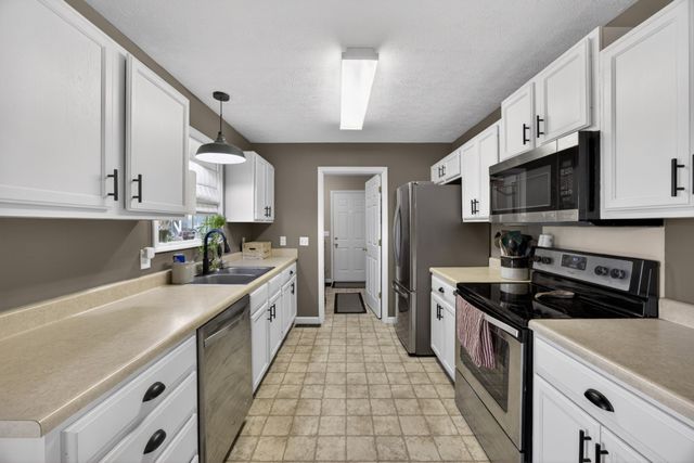 1959 Amber Meadows Rd, Cookeville, TN 38506