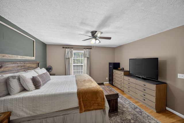 1959 Amber Meadows Rd, Cookeville, TN 38506