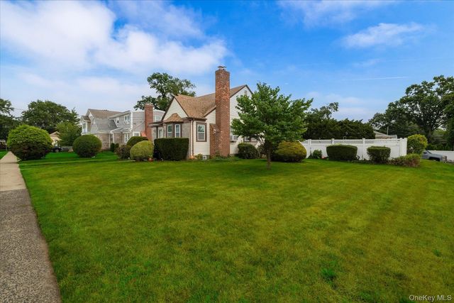 1503 Paul Street, Baldwin, NY 11510