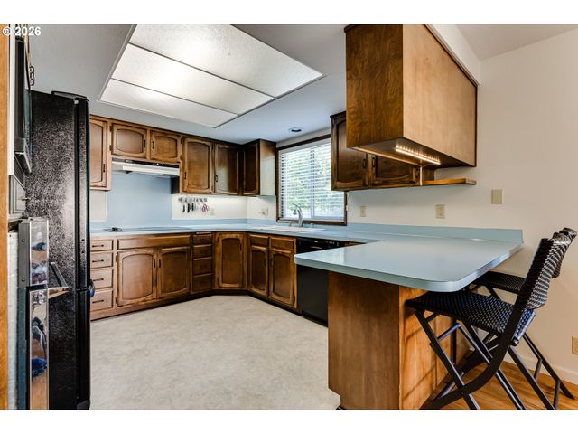 450 W 28TH Ave, Eugene, OR 97405