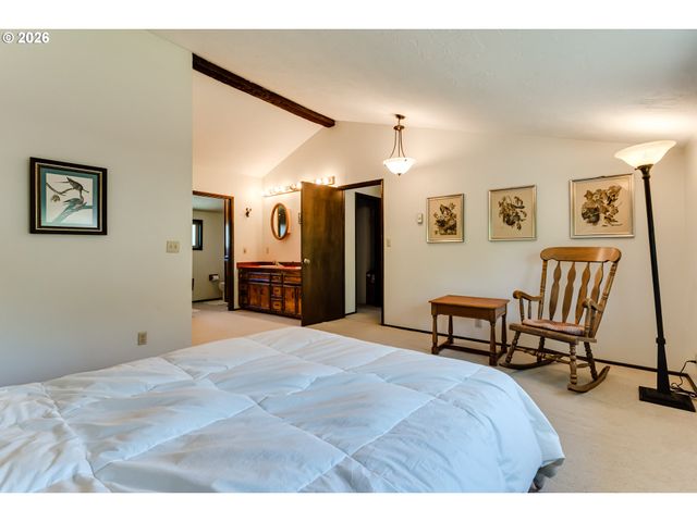 450 W 28TH Ave, Eugene, OR 97405