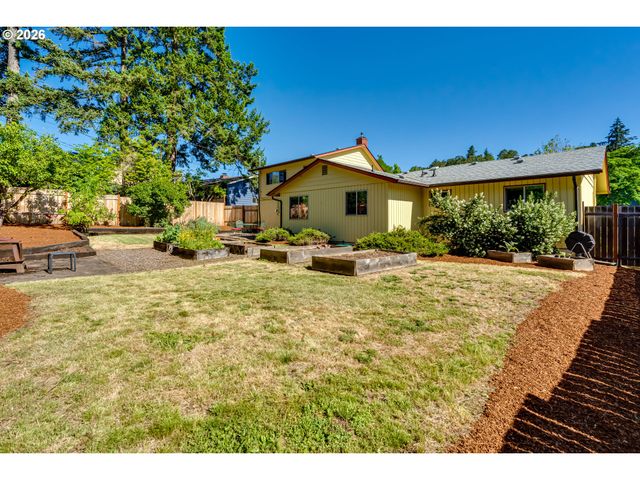 450 W 28TH Ave, Eugene, OR 97405