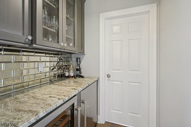 24 Fairview Ave, Madison Boro, NJ 07940