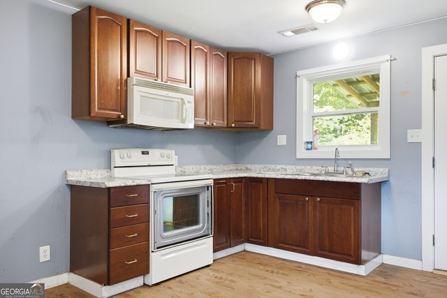 2197 Ridgeway Road, Trion, GA 30753