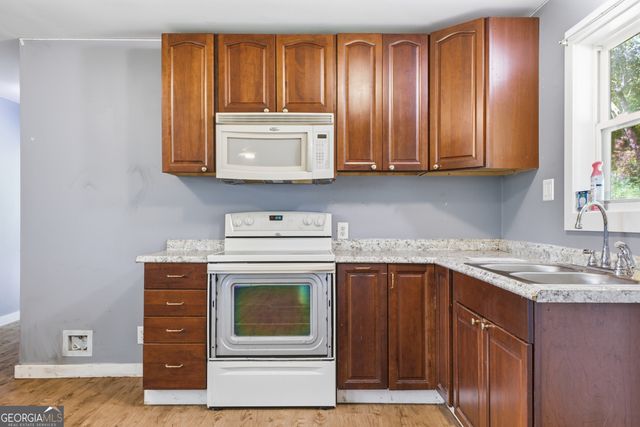2197 Ridgeway Road, Trion, GA 30753