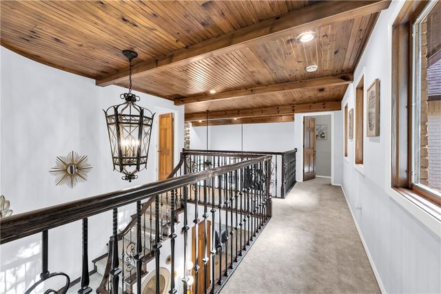 1205 E Hilltop Drive, Rogers, AR 72756