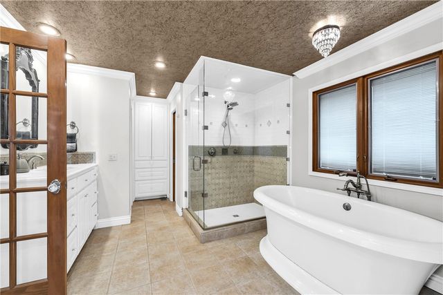 1205 E Hilltop Drive, Rogers, AR 72756
