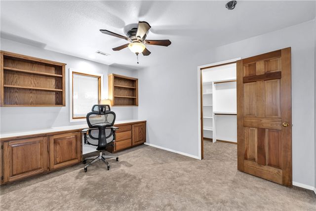 1205 E Hilltop Drive, Rogers, AR 72756