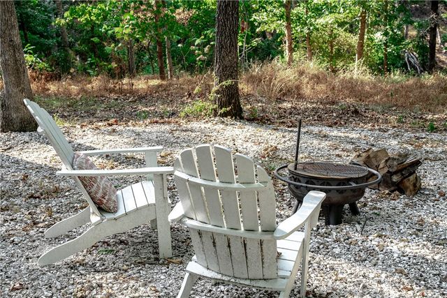 1205 E Hilltop Drive, Rogers, AR 72756