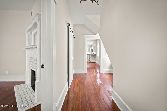 1832 WALNUT Street, Jacksonville, FL 32206