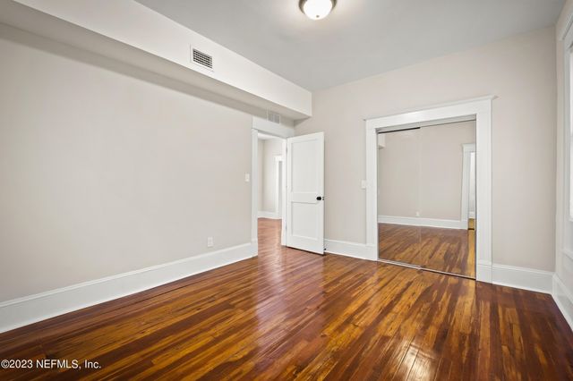 1832 WALNUT Street, Jacksonville, FL 32206
