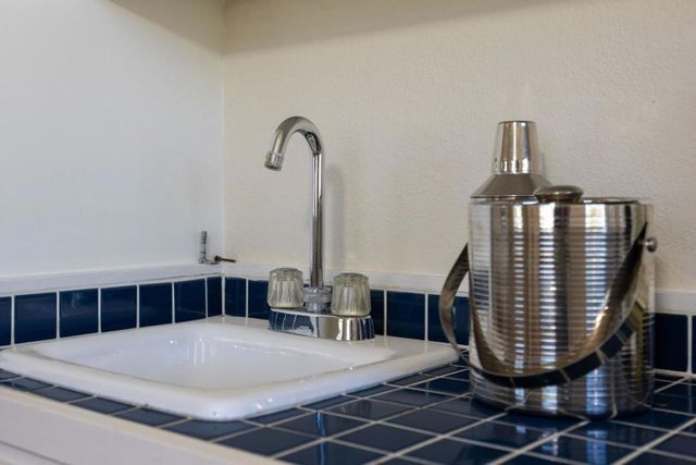 515 Sonora Avenue, El Granada, CA 94018