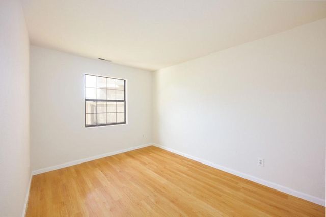 515 Sonora Avenue, El Granada, CA 94018