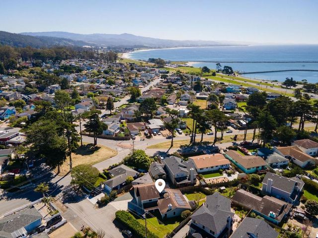 515 Sonora Avenue, El Granada, CA 94018