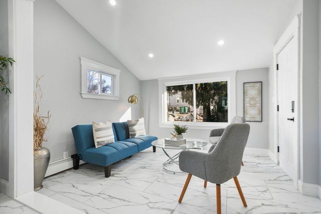 29 Lake View Place, Lynn, MA 01904