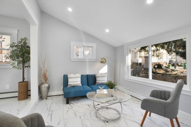 29 Lake View Place, Lynn, MA 01904