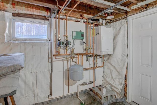 29 Lake View Place, Lynn, MA 01904