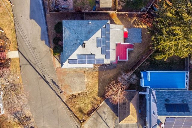 29 Lake View Place, Lynn, MA 01904